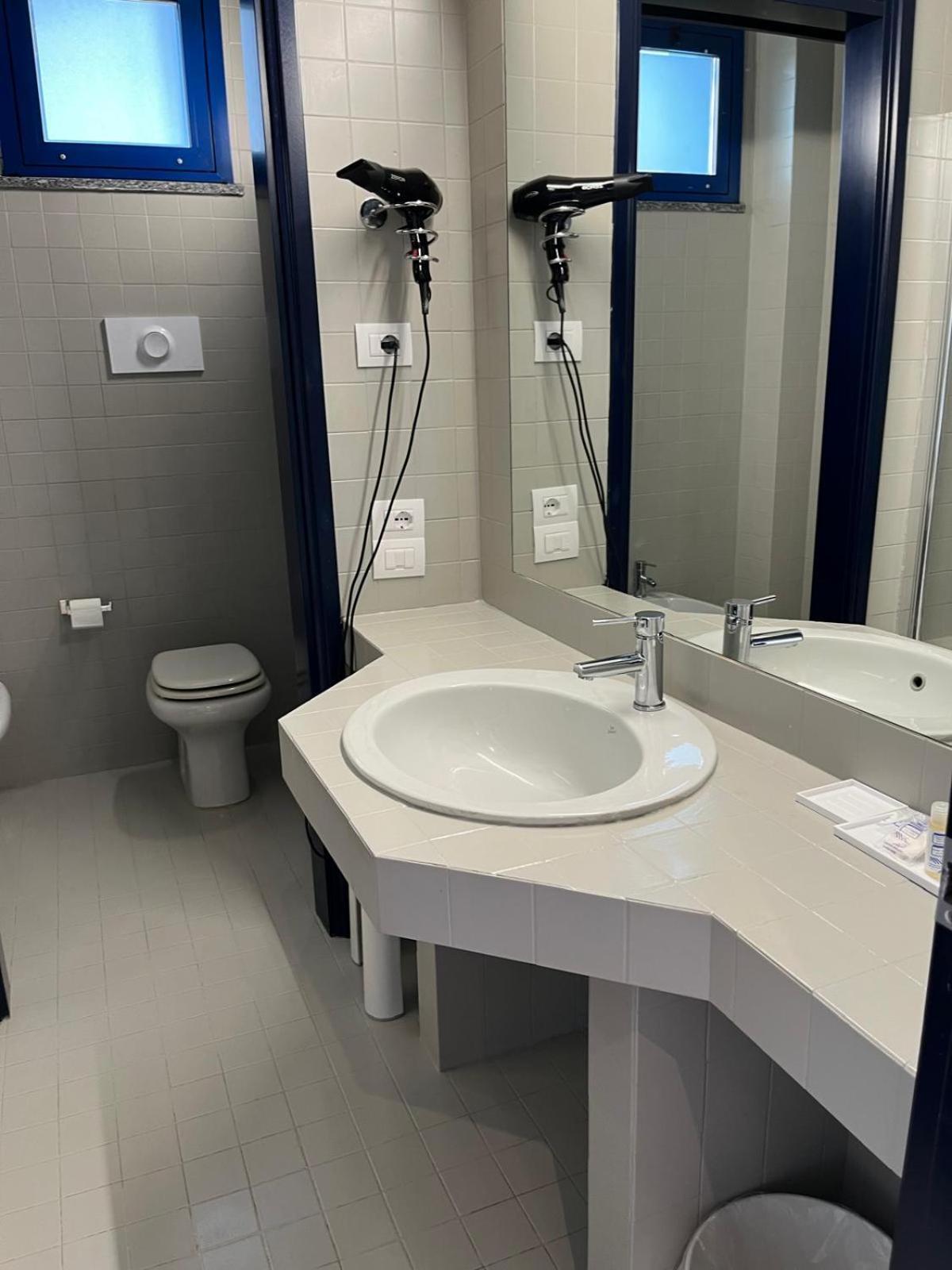 Park Hotel Residence Крема Екстериор снимка